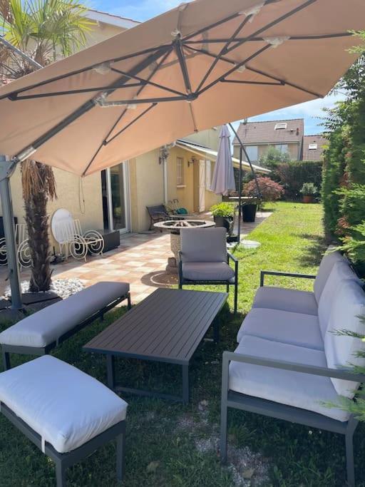 Villa Individuelle - Chassieu Εξωτερικό φωτογραφία
